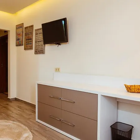 Hotel семеен аризона Pavel Banya