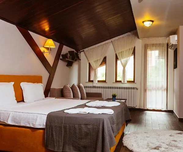 семеен аризона Hotel Pavel Banya